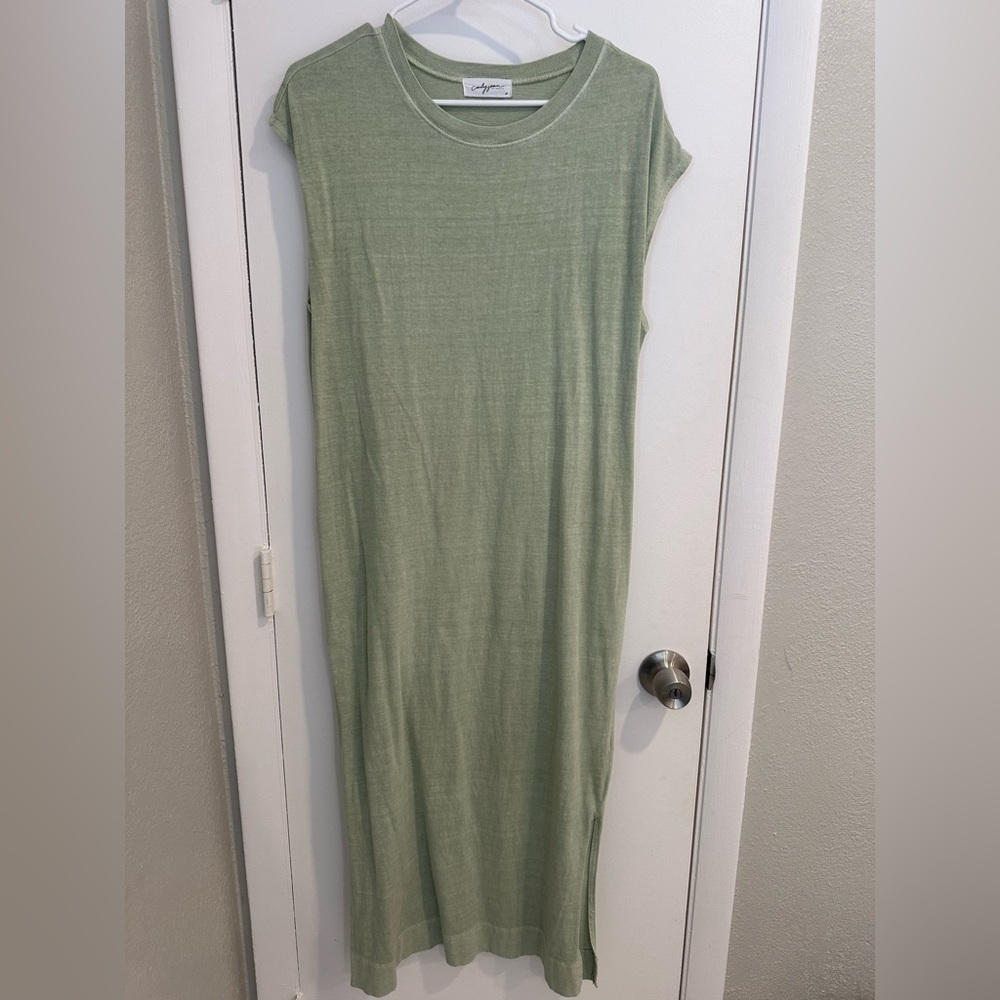Carly Jean Los Angeles Light Green maxi dress